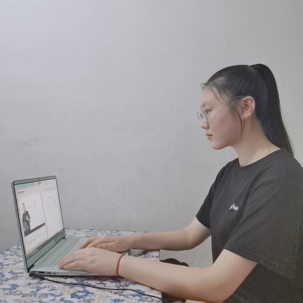 朱宇倩.jpg 朱宇倩.jpg